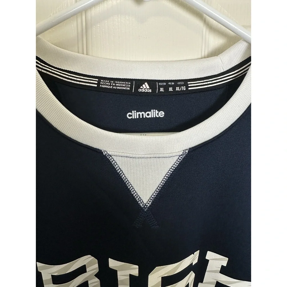 Adidas Notre‎ Dame Shirt Mens Gold Blue Long Sleeve Logo NCAA size mens XL